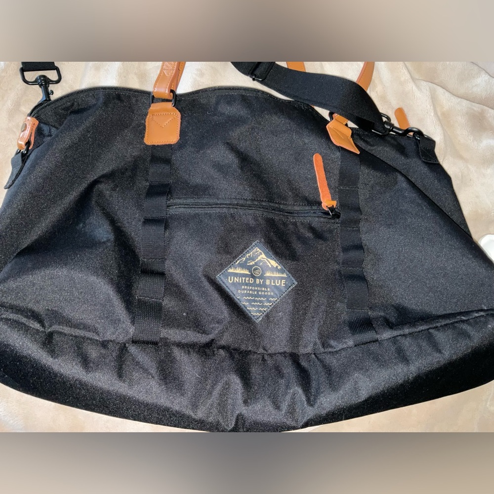 United By Blue Trail Weekender Bag - Black/Tan Leather 24L Duffel Travel Bag